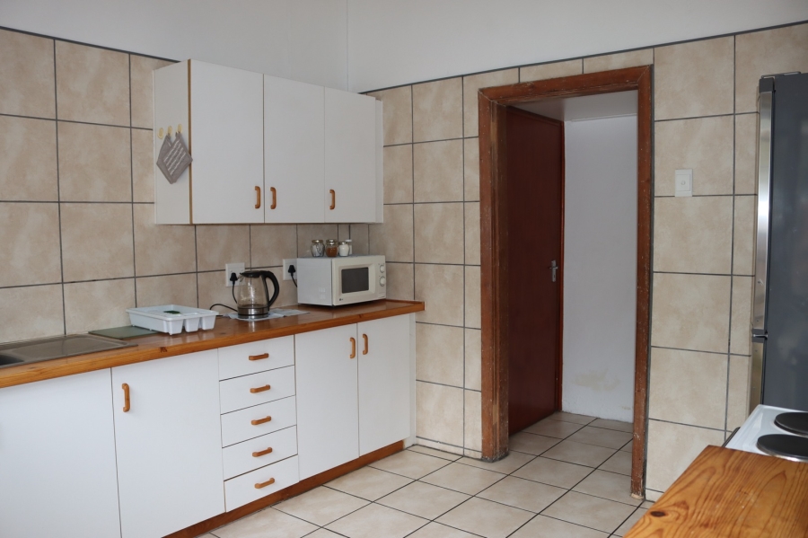 7 Bedroom Property for Sale in Kleinmond Western Cape